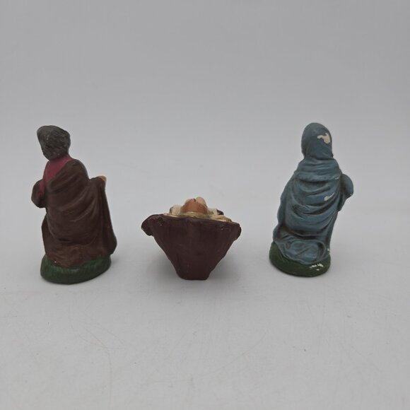 Italian-Made Vintage Nativity 12 Hand Painted Figurines and Manger Christmas Set - Picture 11 of 16